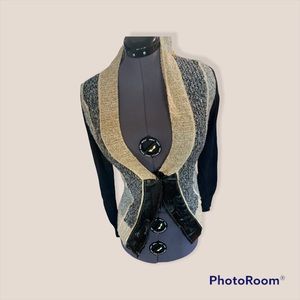 Womans by BKE Sweater
Size Small
Condition Gently Worn